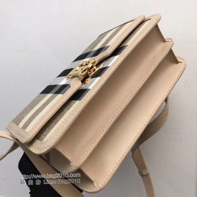 Burberry專櫃新款女包 巴寶莉TB專屬標識鎖扣包肩背斜背女包  db1133
